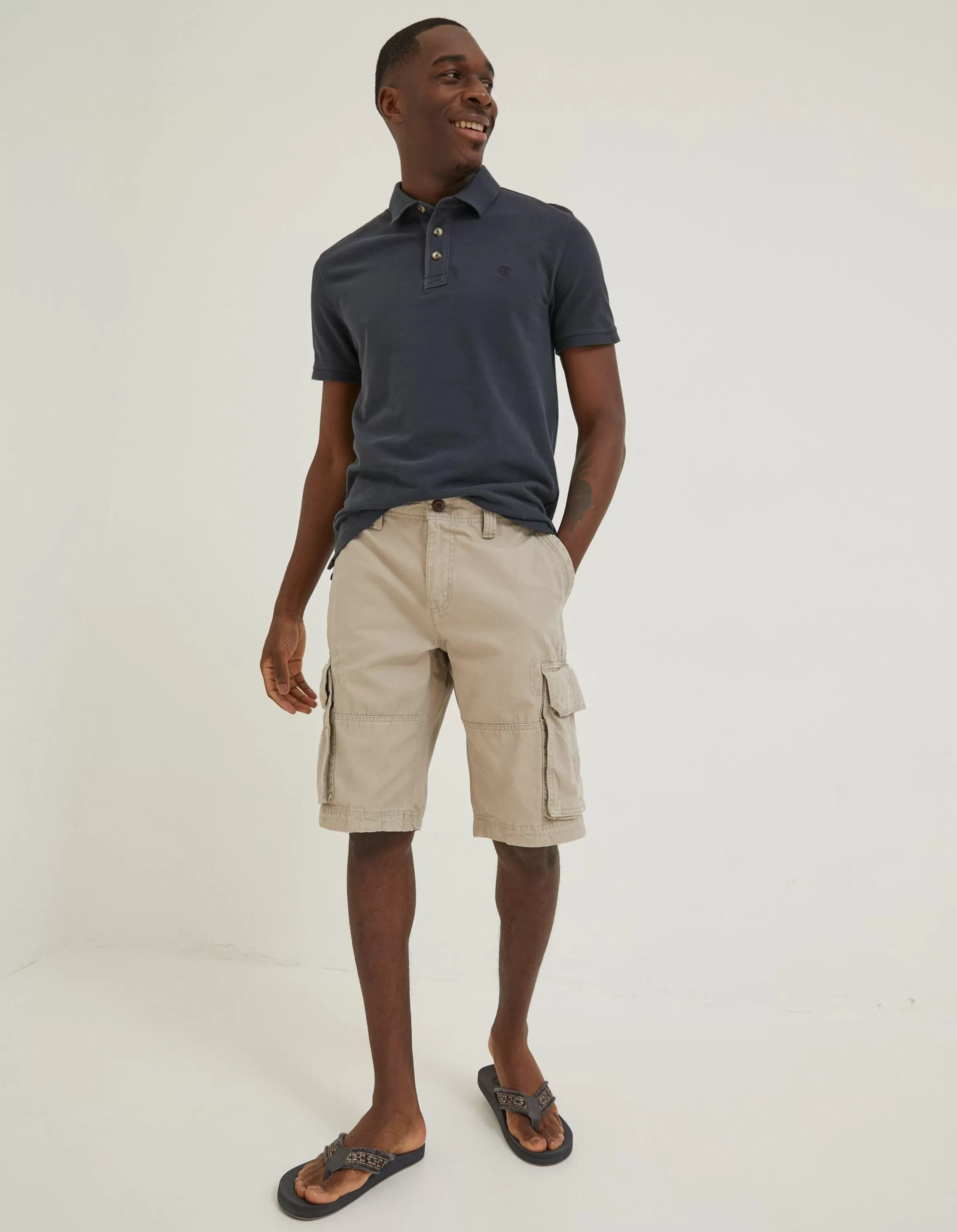 Outlet FatFace Breakyard Cargo Shorts Light Stone