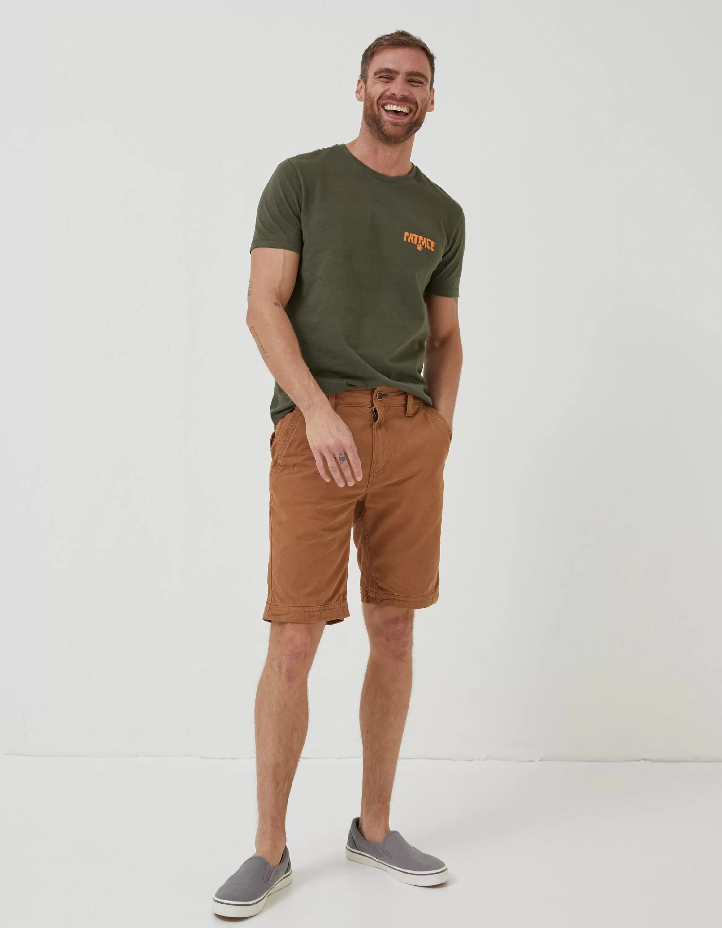 Store FatFace Cove Flat Front Shorts Tan