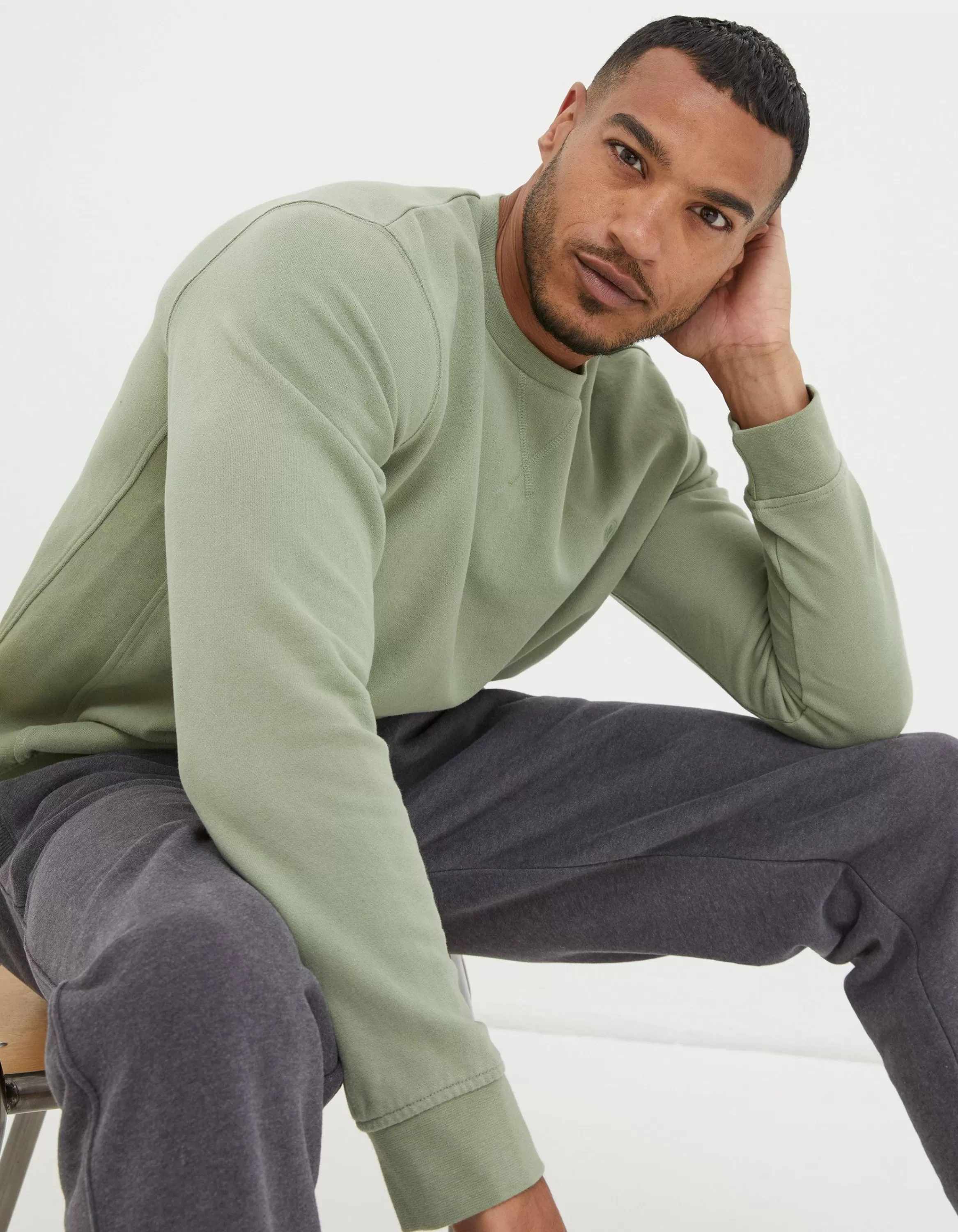 Online FatFace Emsworth Crew Neck Sweatshirt Light Green