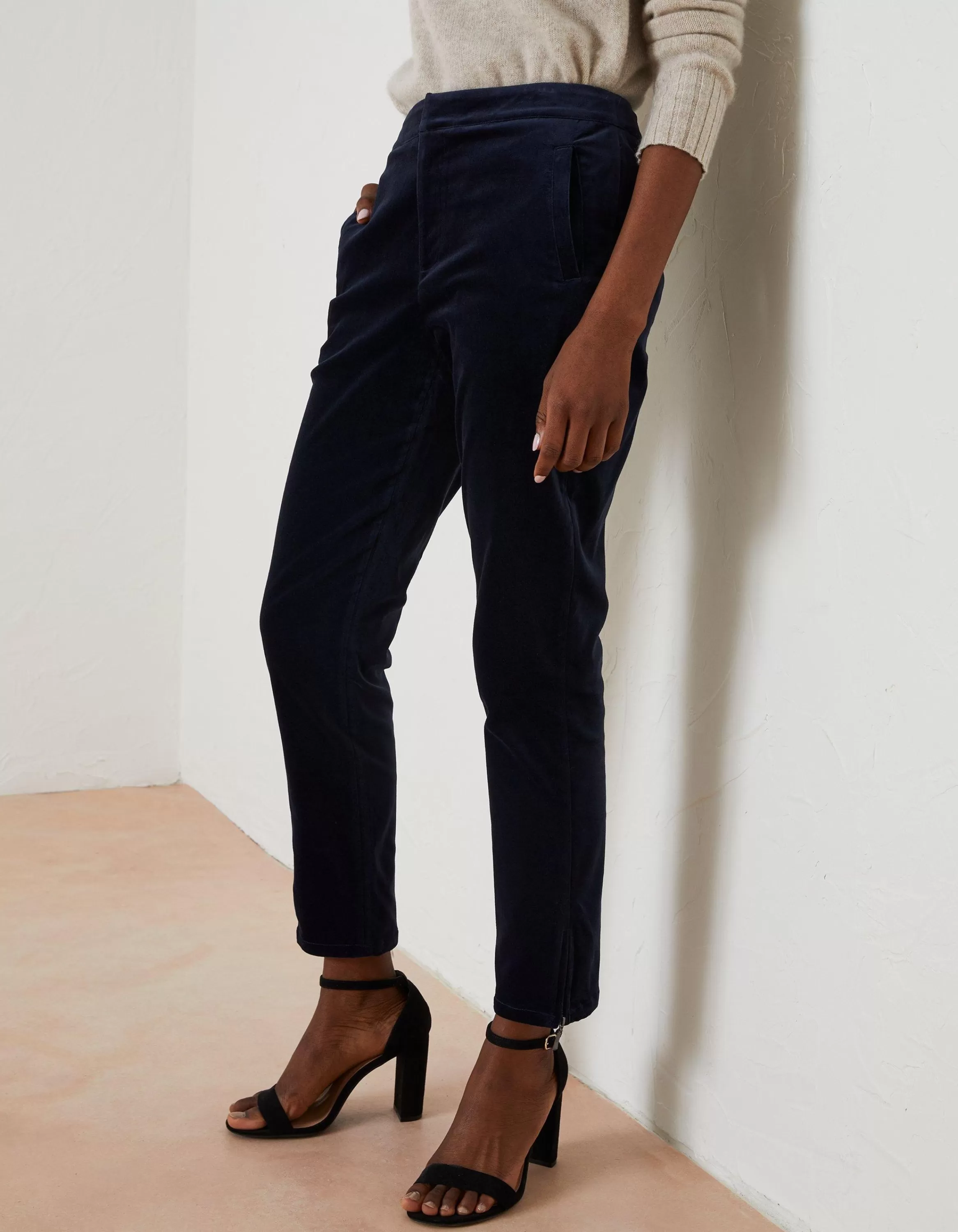 Hot FatFace Isobelle Velvet Trousers Navy