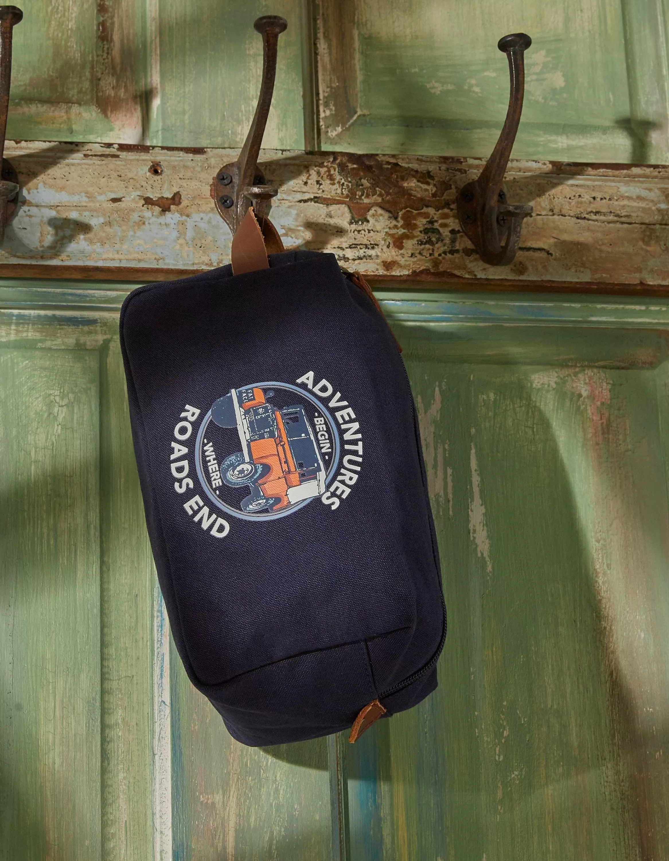 Clearance FatFace Land Rover Wash Bag Navy