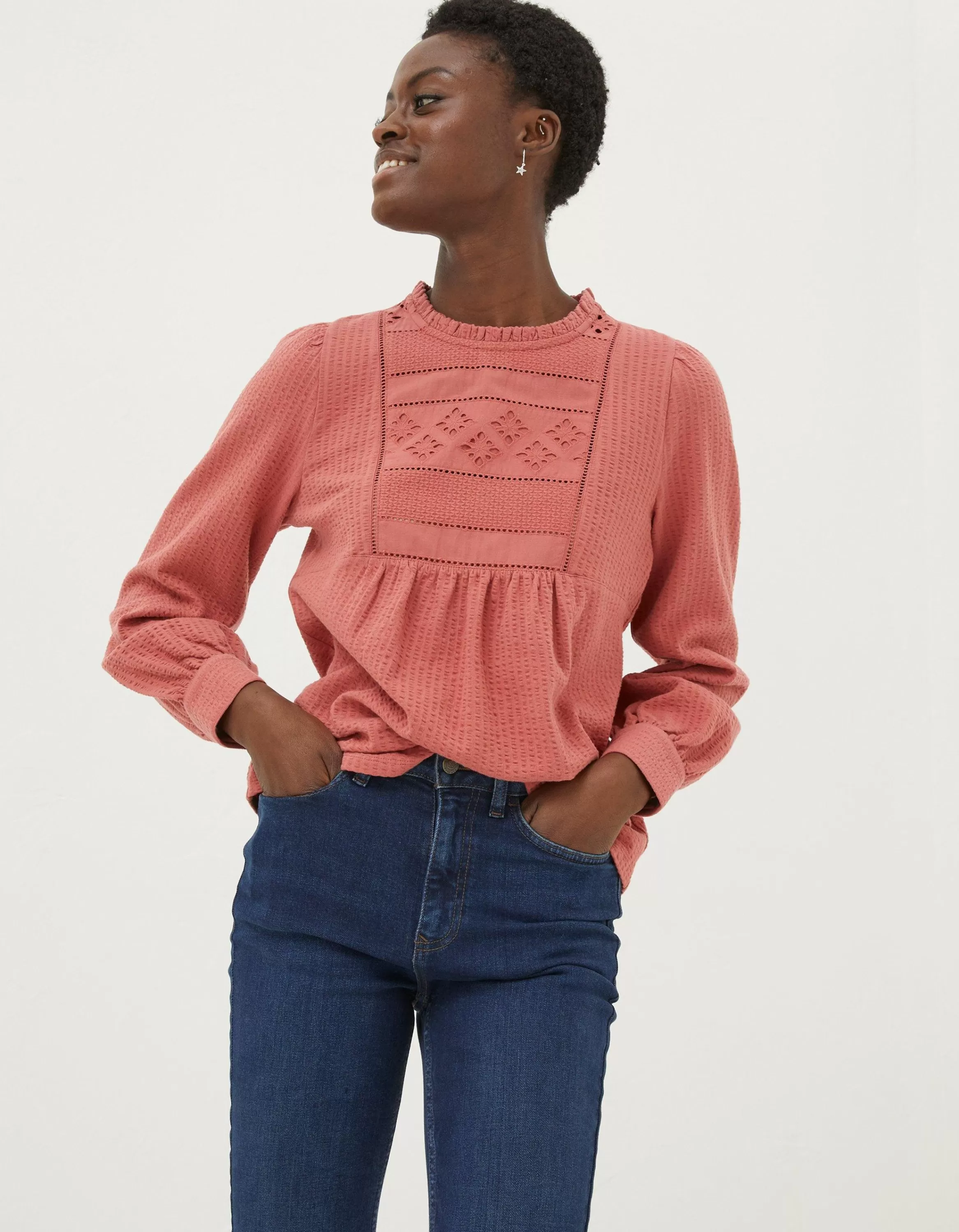 Store FatFace Liza Broderie Top Washed Red