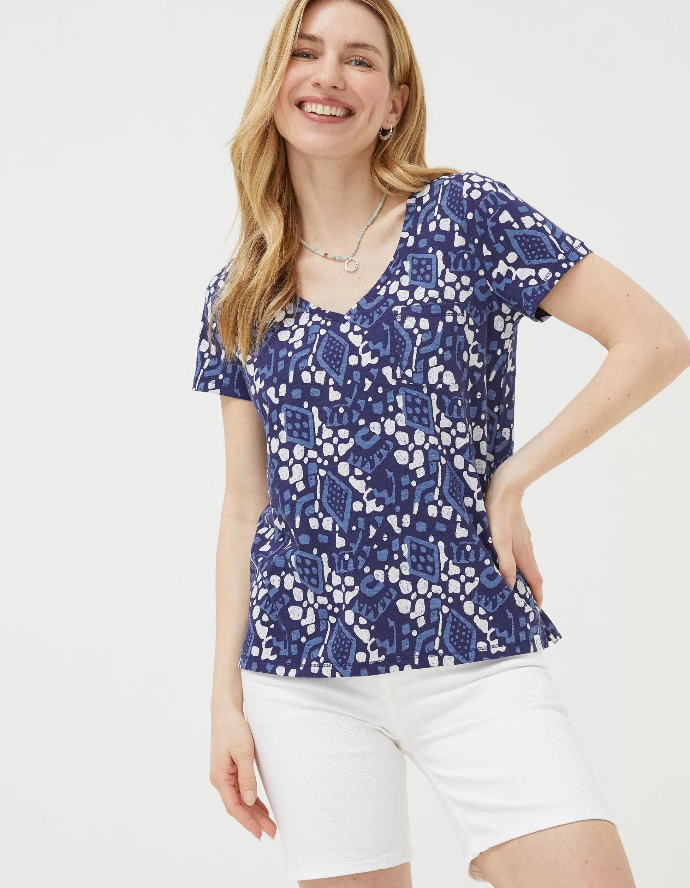 Discount FatFace Maggie Geo Batik T-Shirt Navy