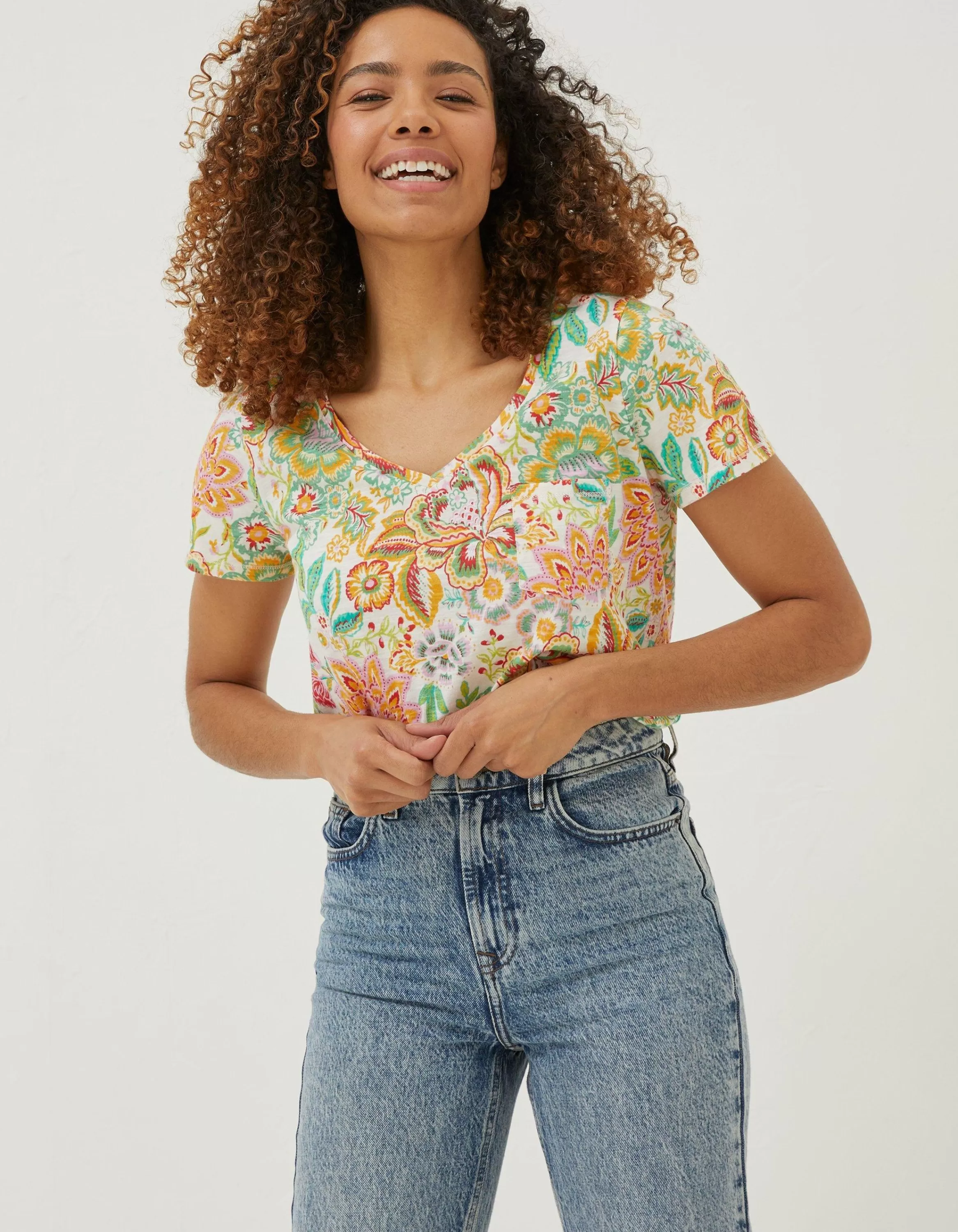 Online FatFace Maggie Paradise Floral T-Shirt Ivory