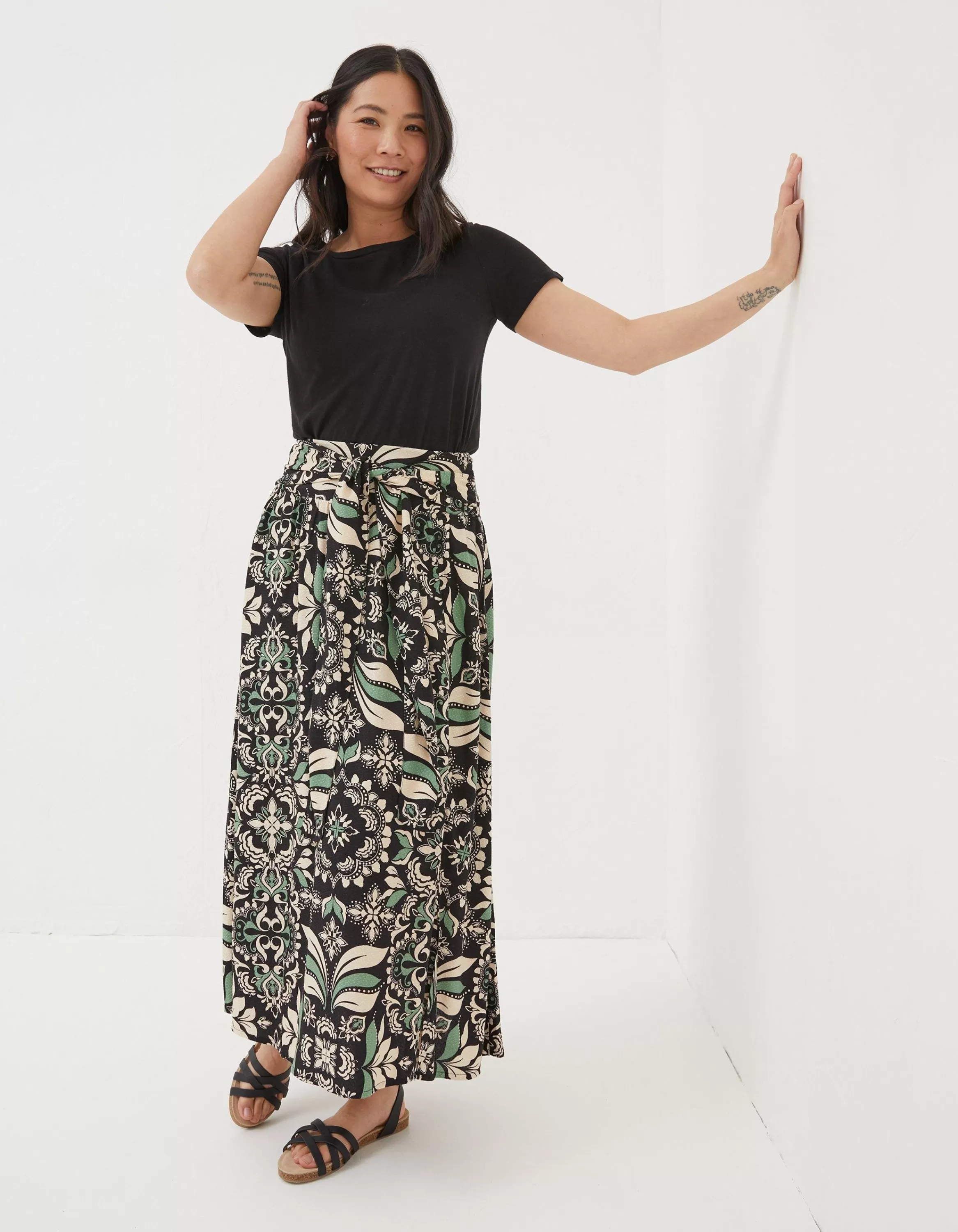 Discount FatFace Sascha Mosaic Leaf Midi Skirt Black