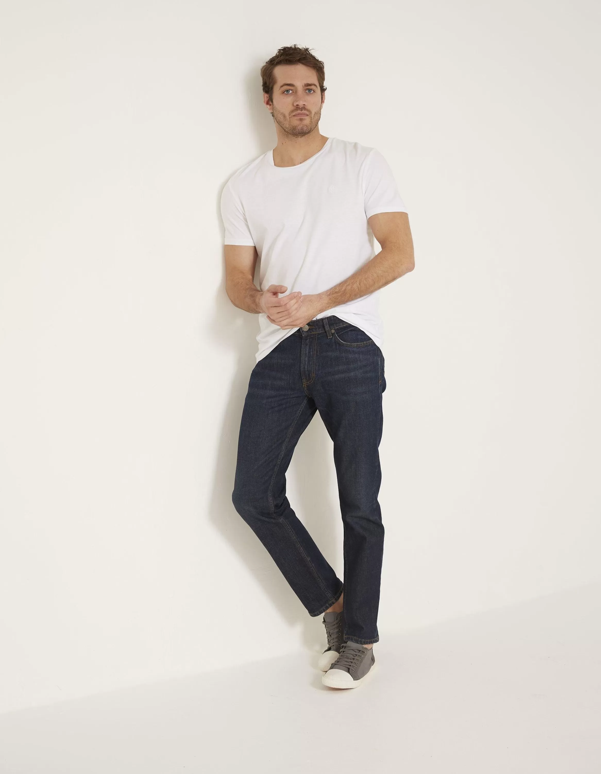 Discount FatFace Slim Dark Vintage Wash Jeans Denim