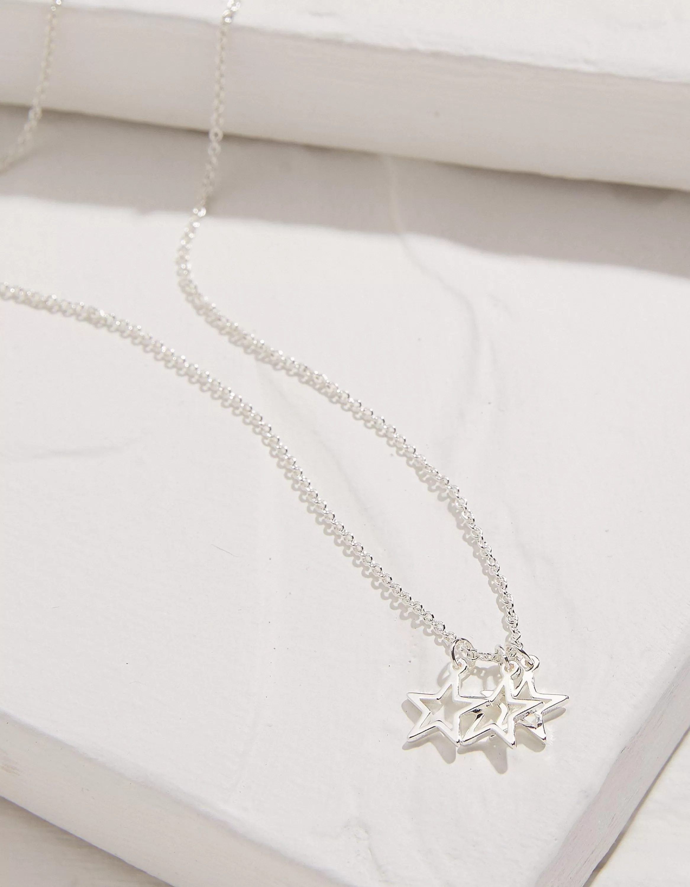 Cheap FatFace Star Necklace Silver