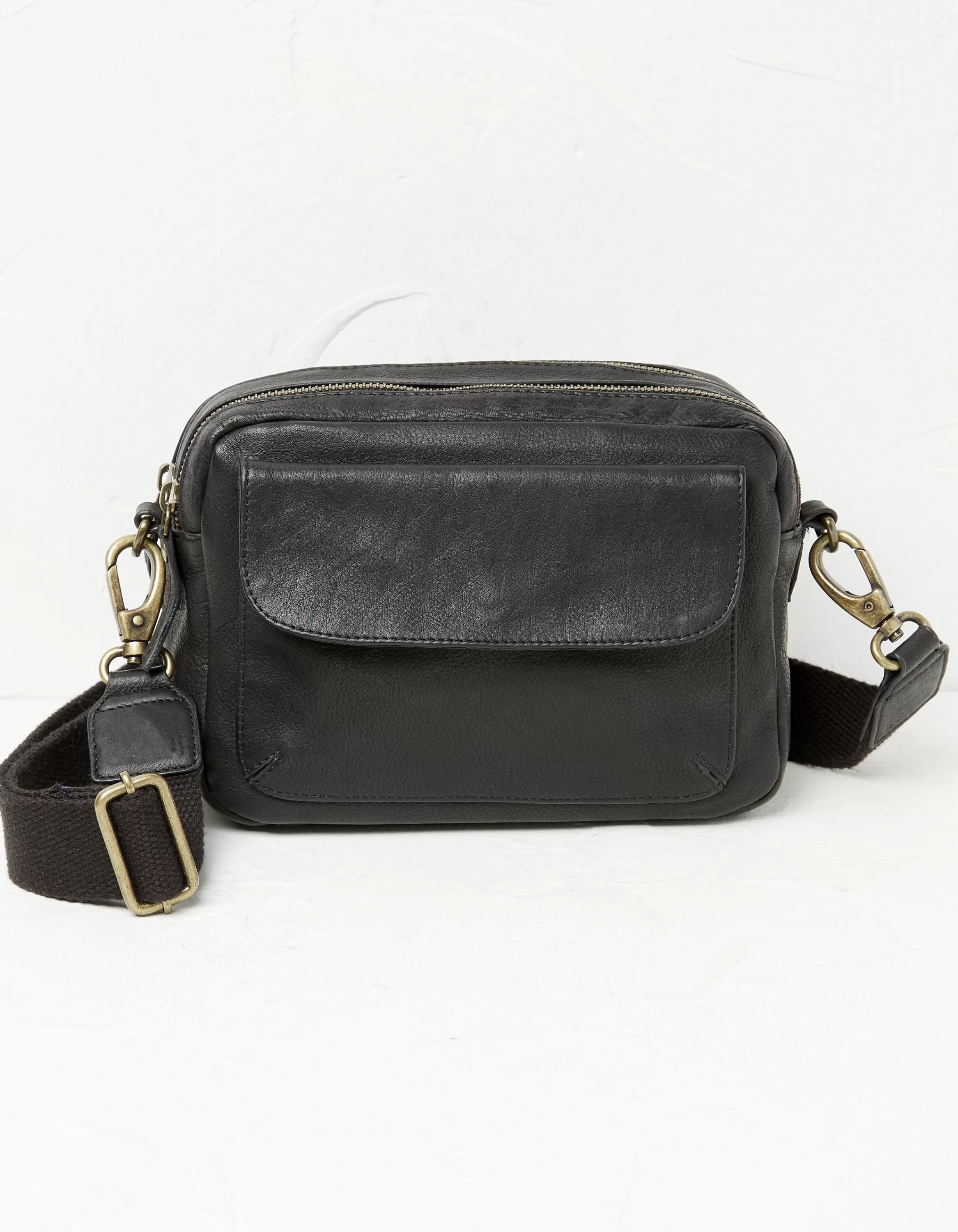 Hot FatFace The Oslo Camera Bag Black