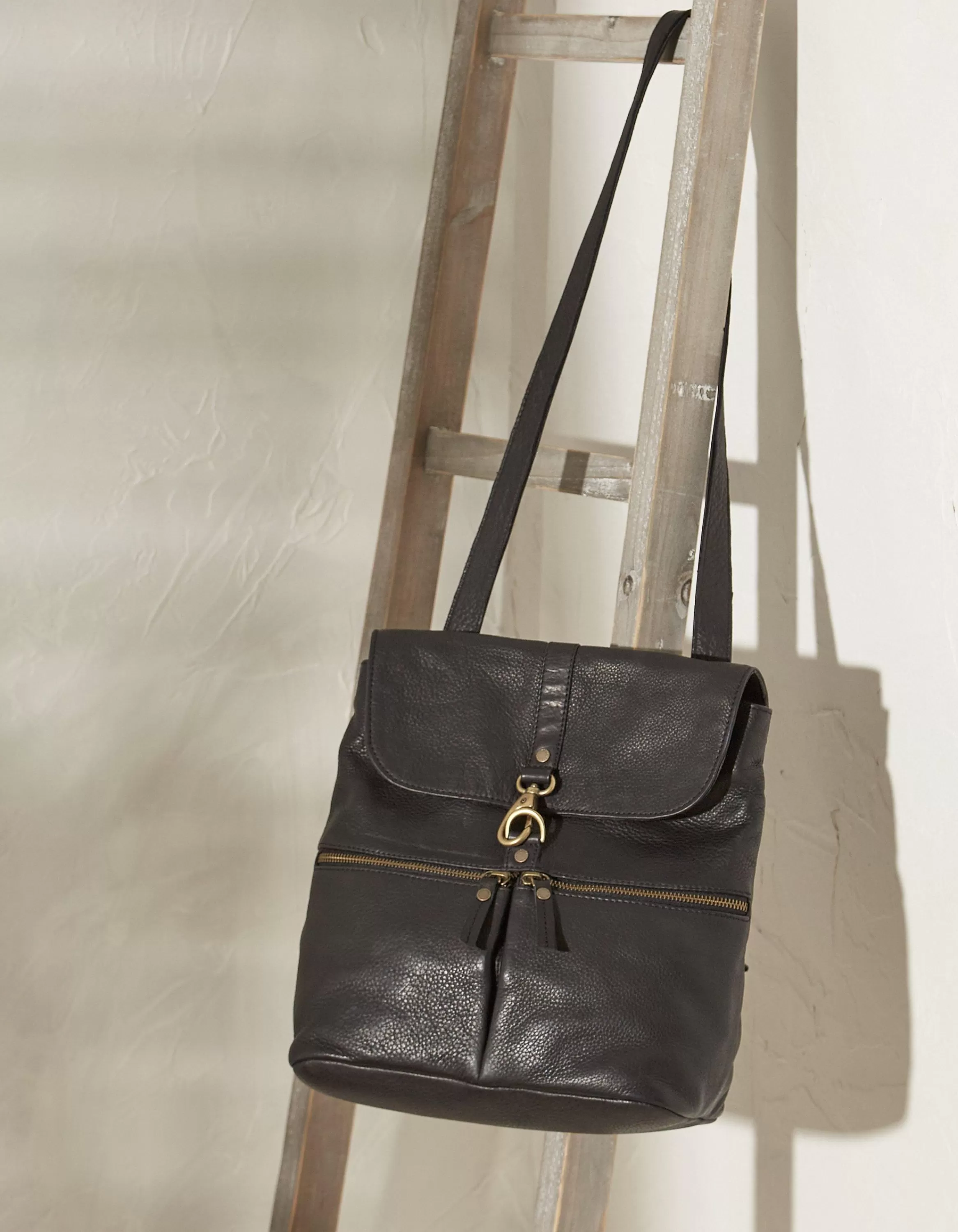 Fashion FatFace The Pia Multifunctional Bag Black