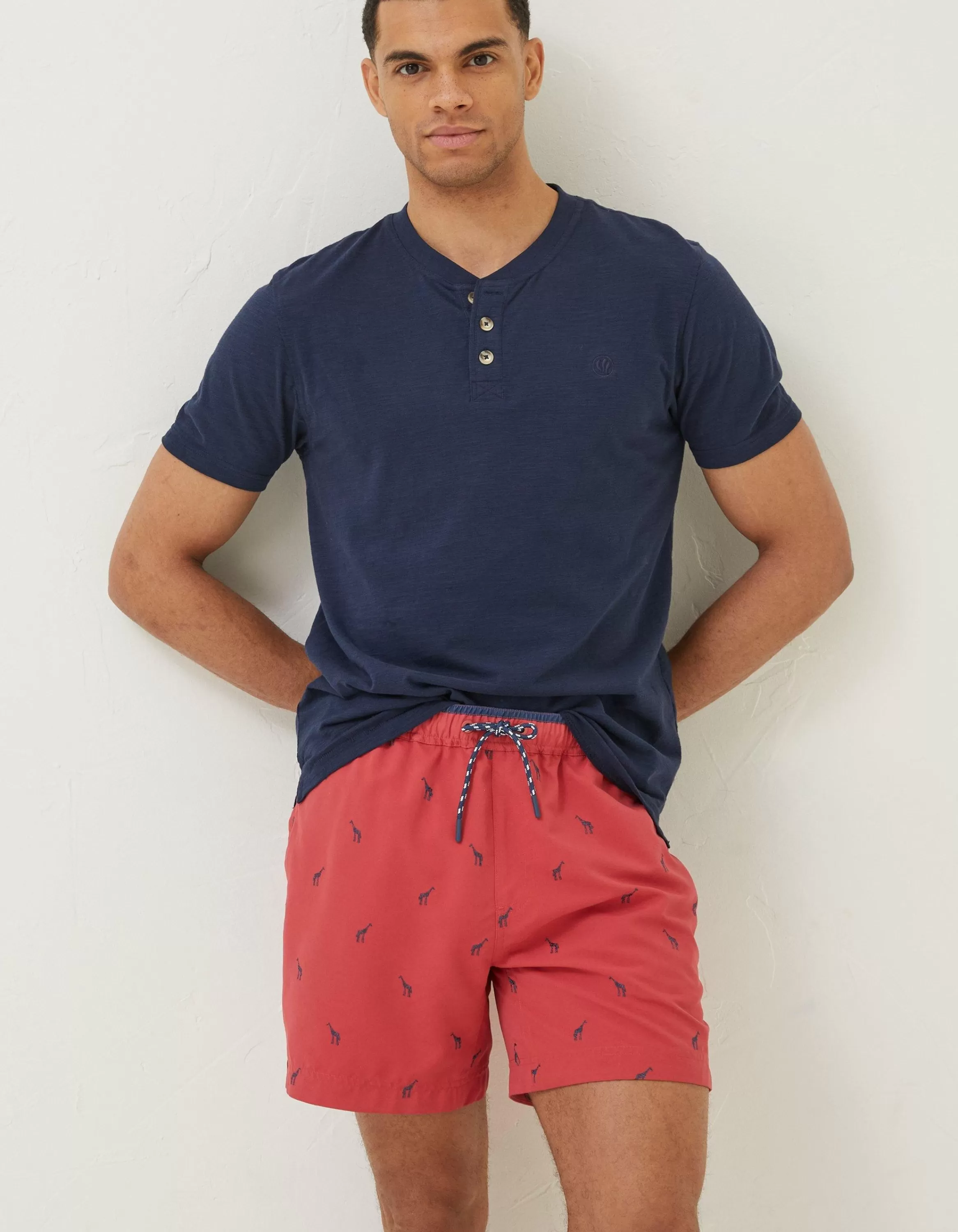 Store FatFace Trevose Giraffe Swim Shorts Washed Red